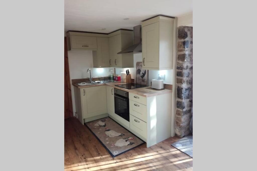 Farm Accommodation - The Lizard Peninsula, Cornwall Helston Eksteriør billede