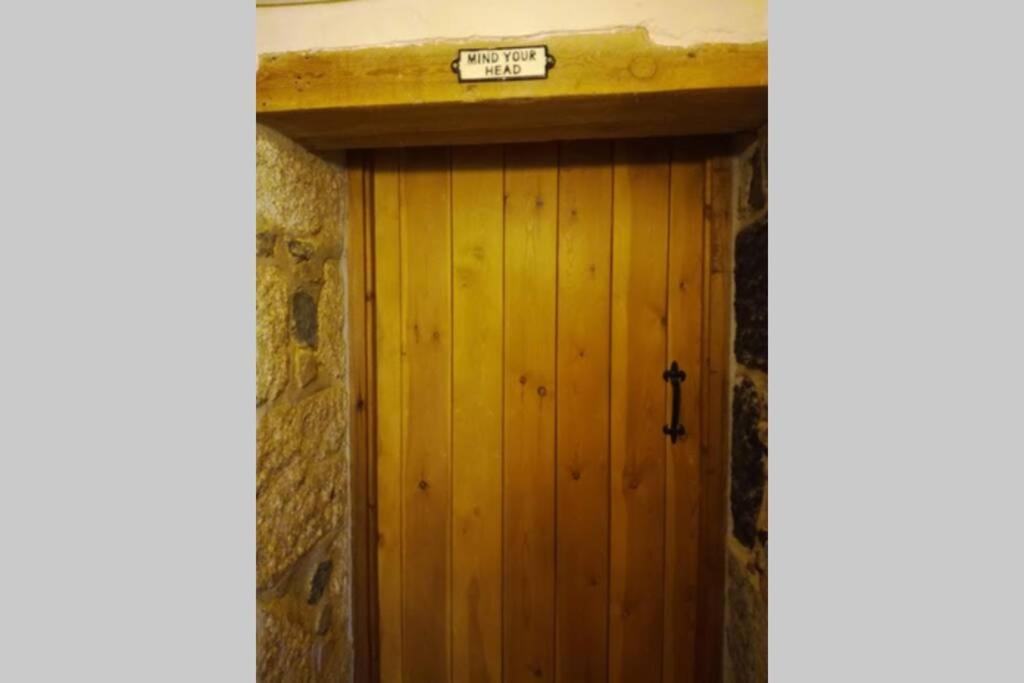Farm Accommodation - The Lizard Peninsula, Cornwall Helston Eksteriør billede