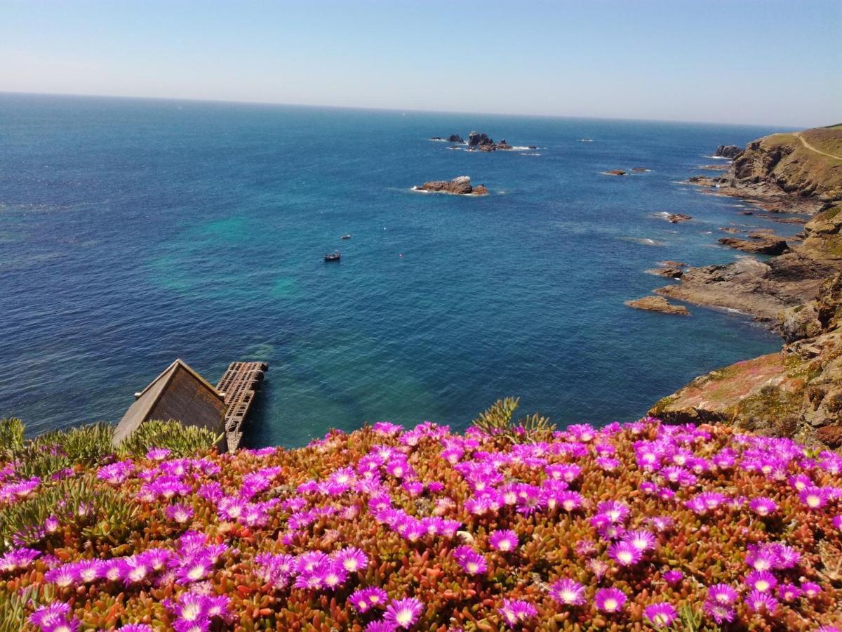 Farm Accommodation - The Lizard Peninsula, Cornwall Helston Eksteriør billede